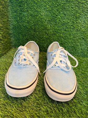 Vans Unisex light Blue wash denim Canvas Lace-Up Sneakers new m. 6.   W 7.5